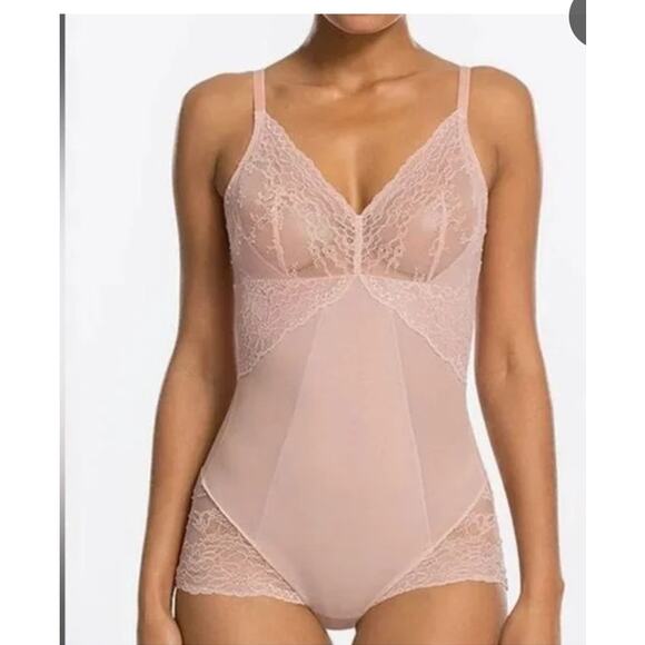 SPANX Other - Spanx Spotlight on Lace Bodysuit Pink Blush Size L